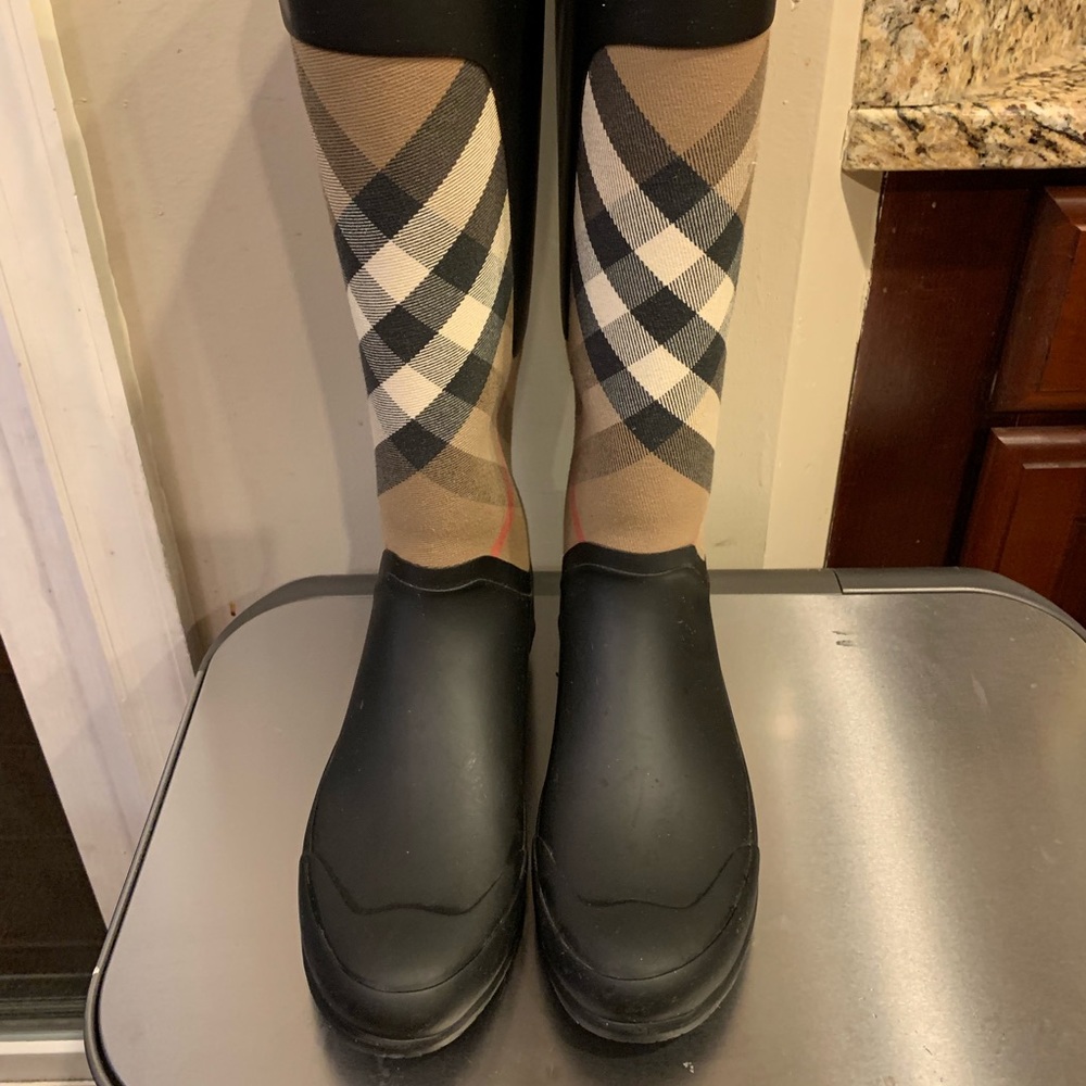 Burberry rain boots